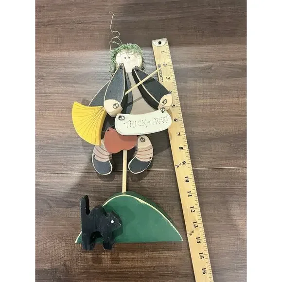 Vintage Wooden Hand Painted Decor Halloween Witch Primitive Whimsical - Picture 4 of 6